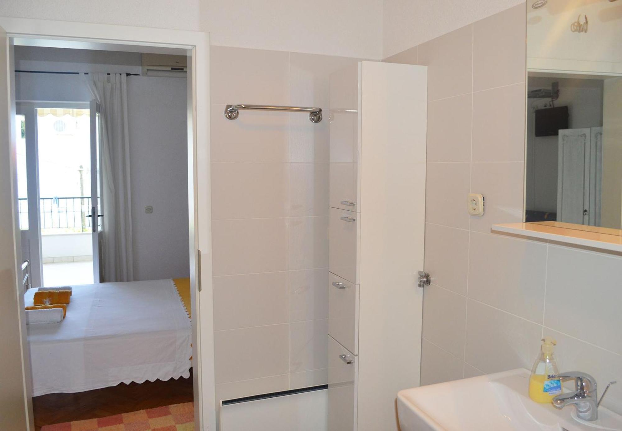 Apartments With A Parking Space Makarska - 11361 Номер фото